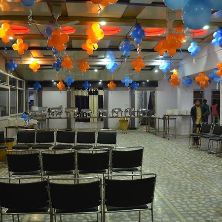 Hotel Rb Palace Dhaulpur Екстериор снимка