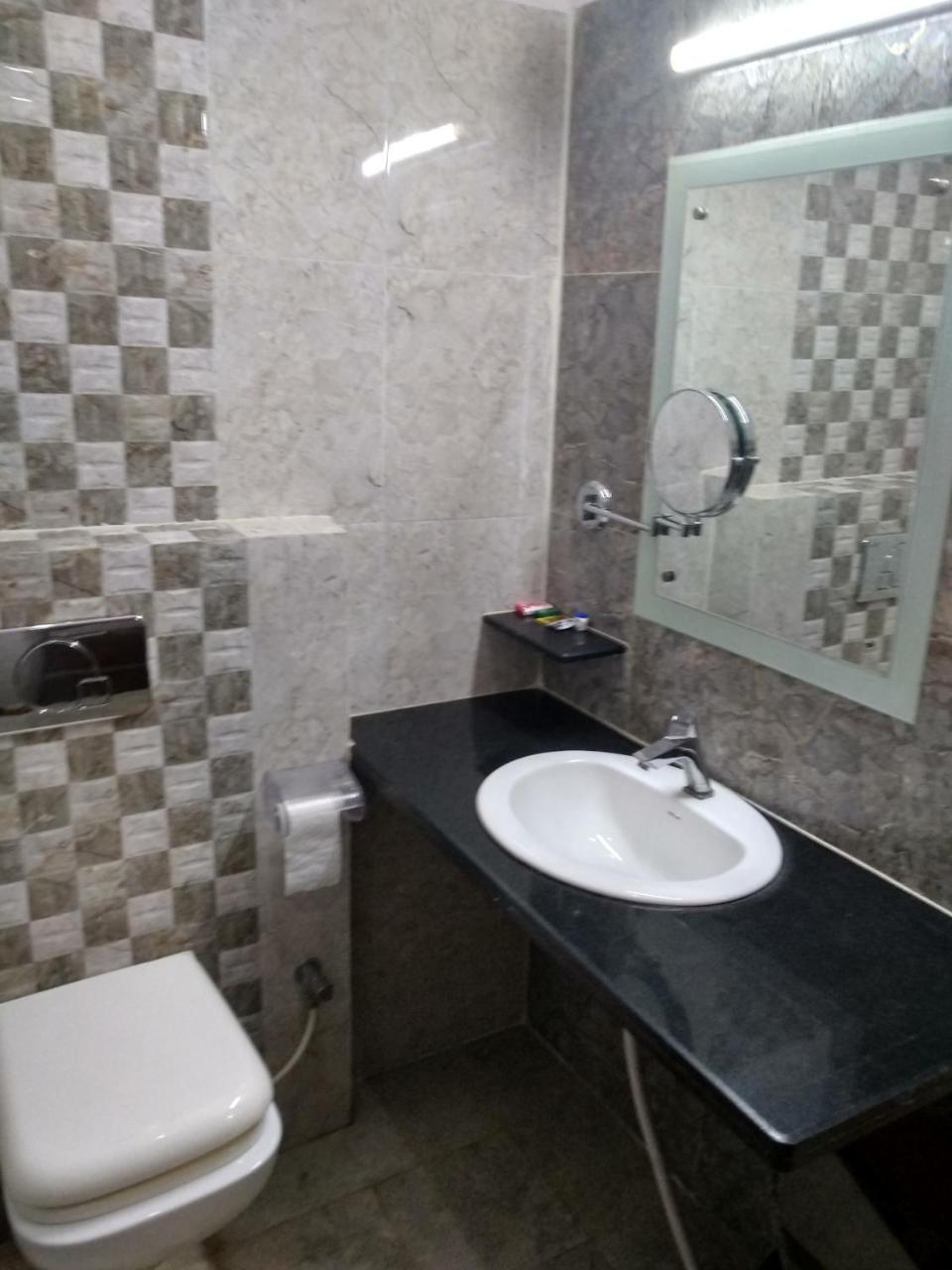 Hotel Rb Palace Dhaulpur Екстериор снимка
