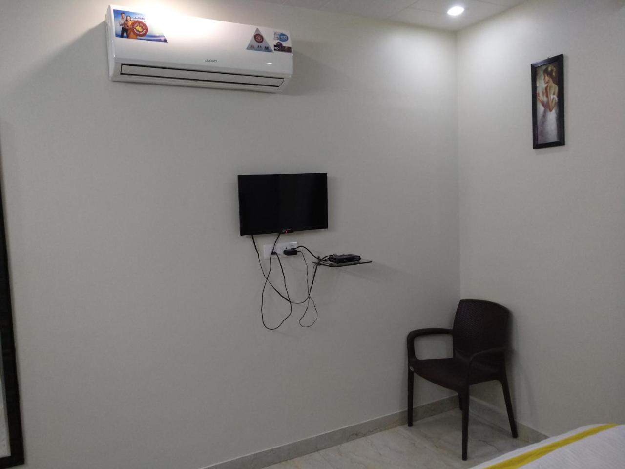 Hotel Rb Palace Dhaulpur Екстериор снимка