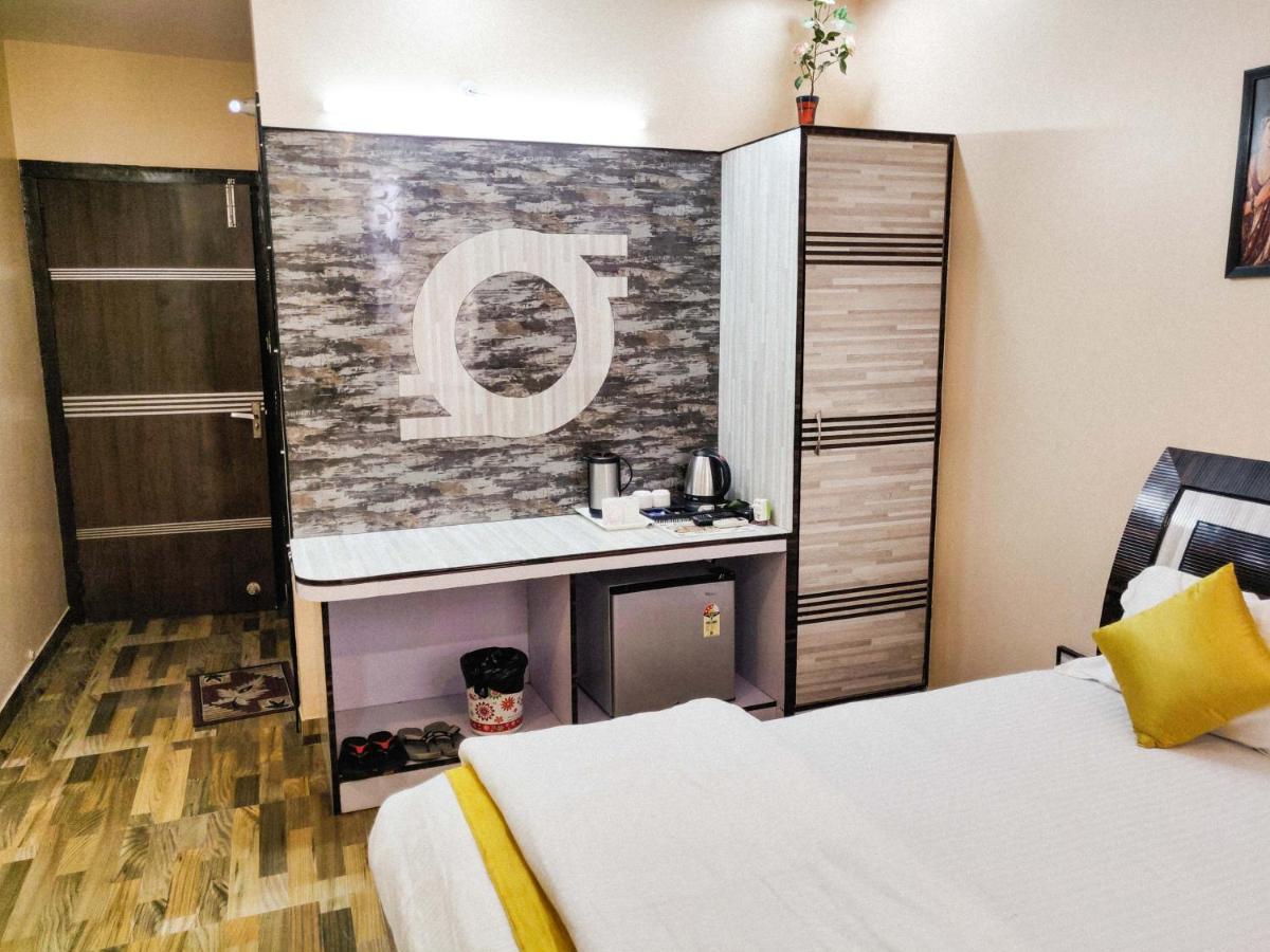Hotel Rb Palace Dhaulpur Екстериор снимка