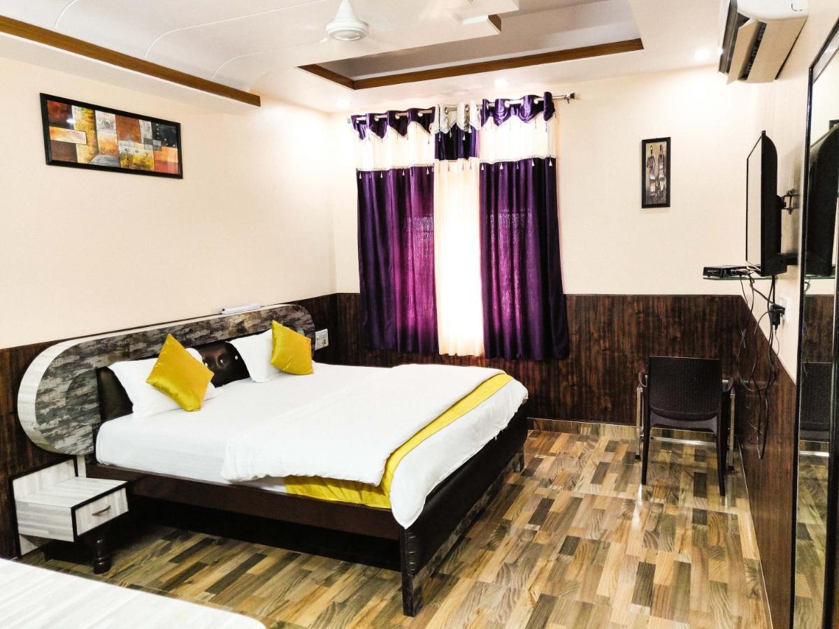 Hotel Rb Palace Dhaulpur Екстериор снимка