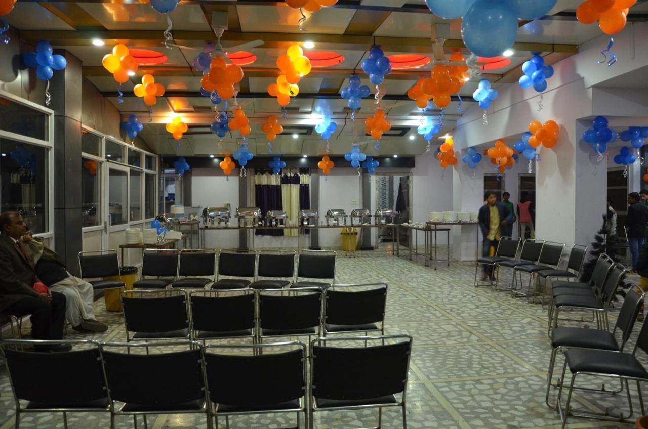 Hotel Rb Palace Dhaulpur Екстериор снимка