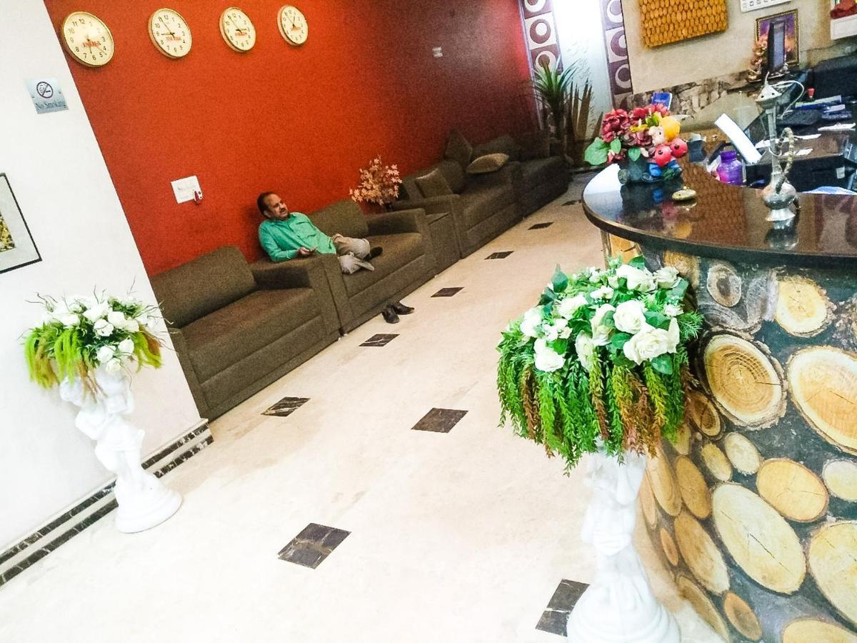 Hotel Rb Palace Dhaulpur Екстериор снимка